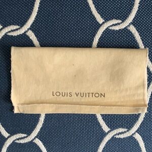 Louis Vuitton wallet dust cover